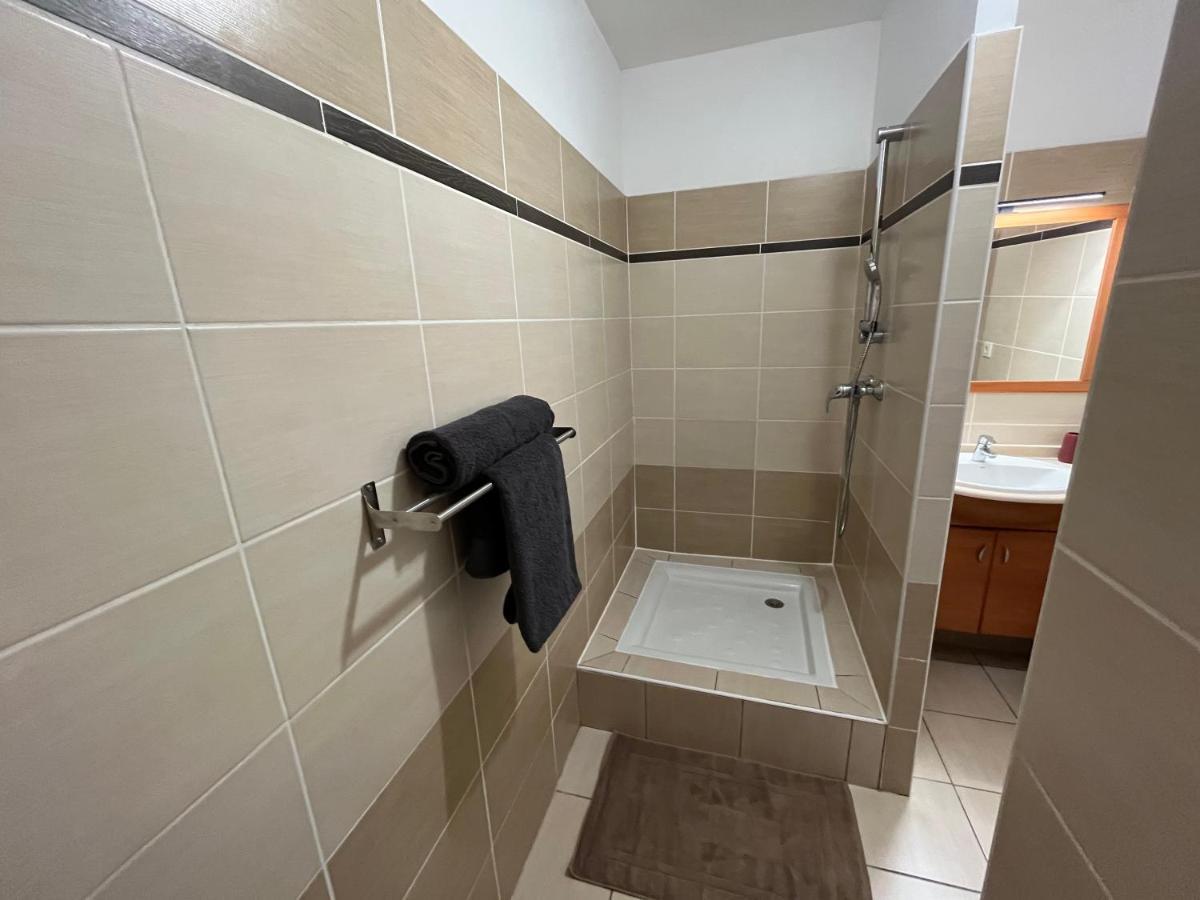 La Grenad'Ile Apartment Сен-Пиер Екстериор снимка